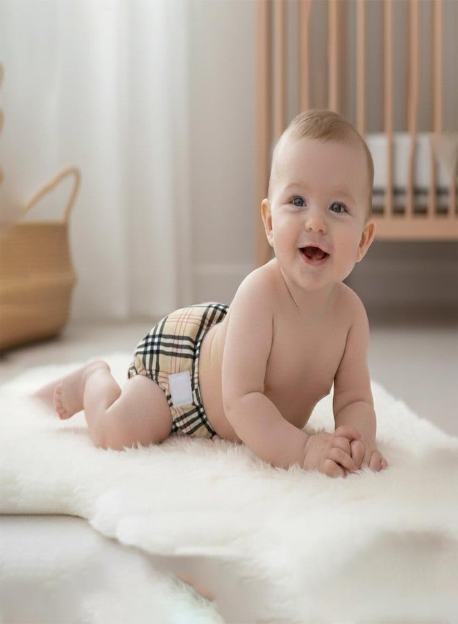 SNUGKINS Newborn Bliss Diapers for Newborn Babies (2.5-7kg) | Washable & Reusable | 1 Cloth Diaper, 1 Wet-Free Organic Cotton Prefold & 1 Booster Pad | Classy Kiss - Image 4