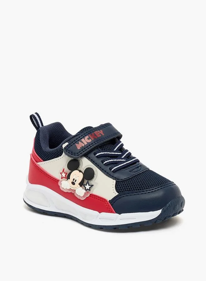 ديزني Boys Mickey Mouse Applique Light-Up Ankle School Sneakers