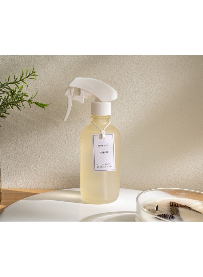 2XL Home Tres 220Ml Room Spray Neroli Beige  - Image 1