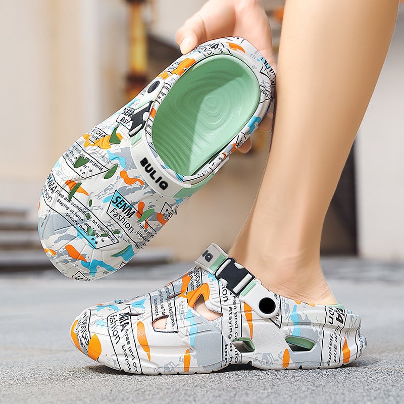 Croc-Style Shoes For Men And Women, Graffiti Design, Outdoor Wear, Parent-Child Shoes, Boys And Girls, Super Soft Beach Sandals, Dual-Use Slippers For Couples - Image 2