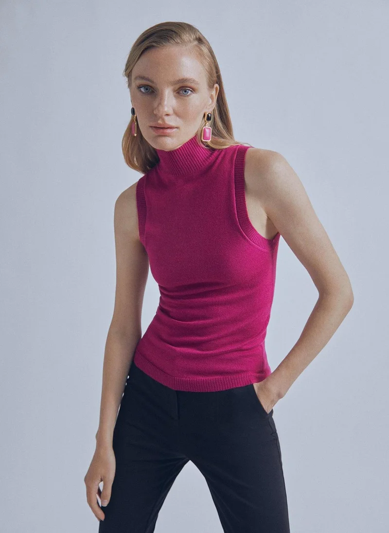 Lola Casademunt Perkins collar top