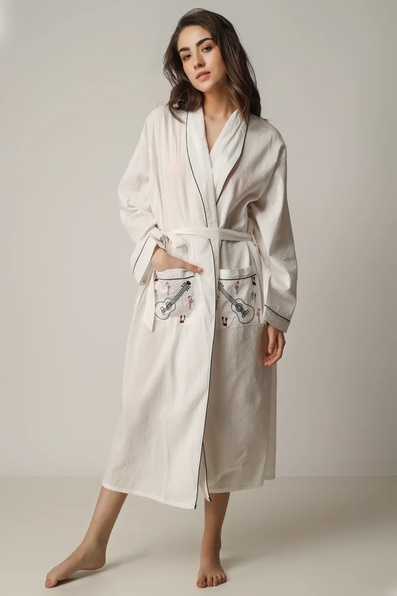 After Dark Jazz, Offwhite NightGown