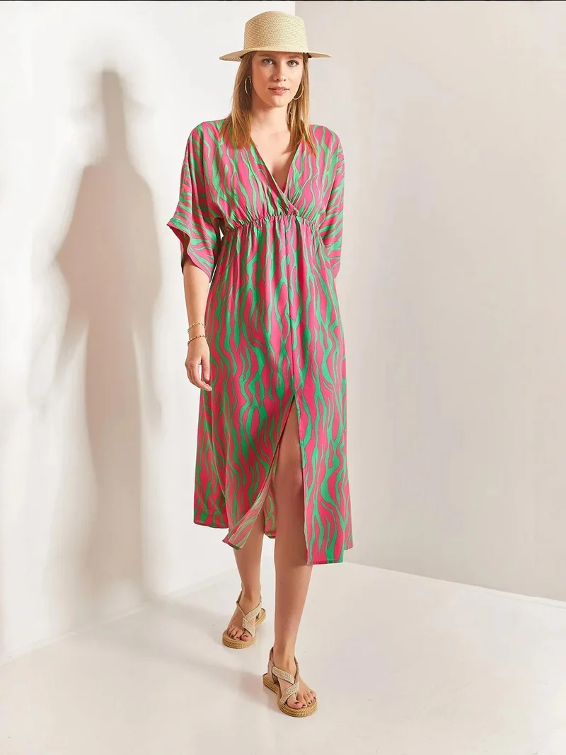 بيانكو لوتشي فستان ميدي بطبعة  بفتحة رقبة على شكل  وشق