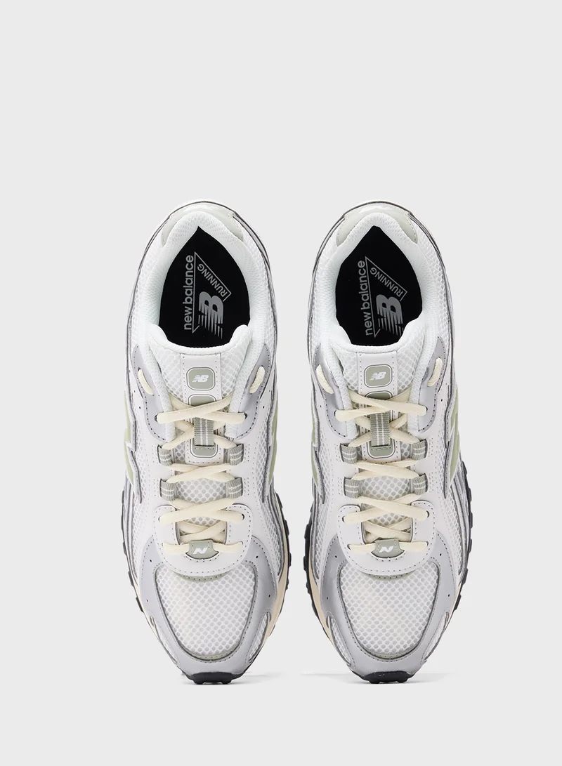 New Balance 204L Sneakers