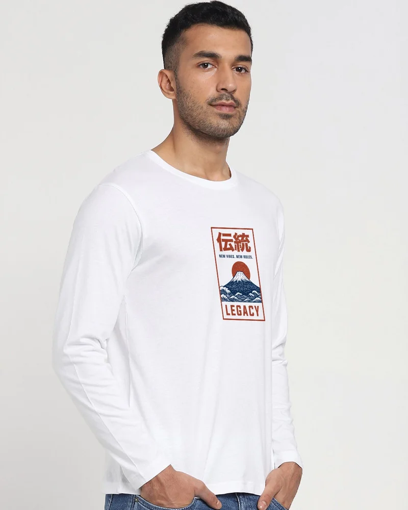 بيواكوف Men's White Legacy Graphic Printed T-shirt
