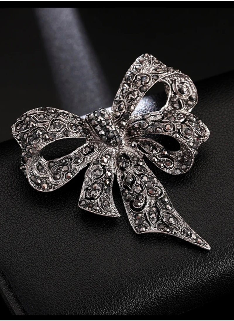 NEW STYLE - Elegant Rhinestone Bow Brooch For Women - Image 1