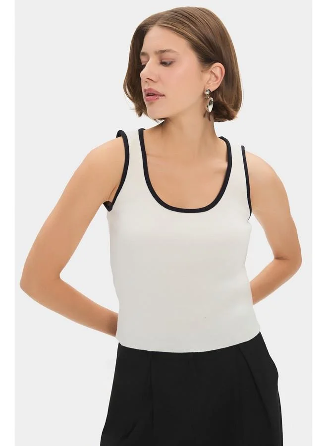 JUNE June Women Piping Detailed Knitwear Top White - Navy
