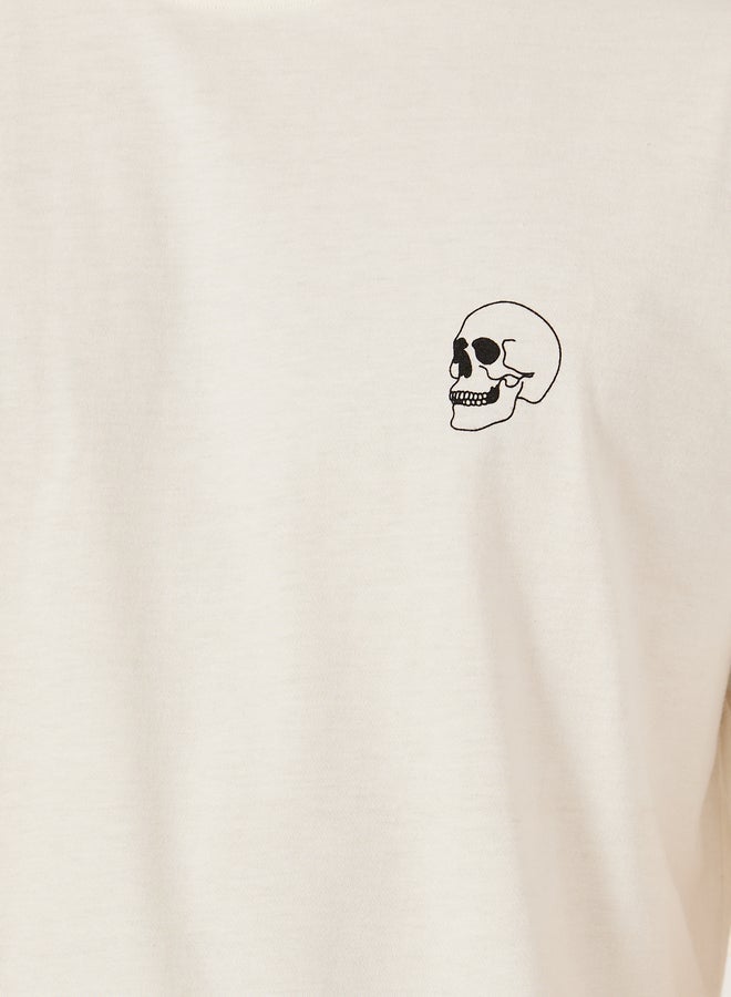 Styli Front and Back Skull Print Oversized T-Shirt - Image 4