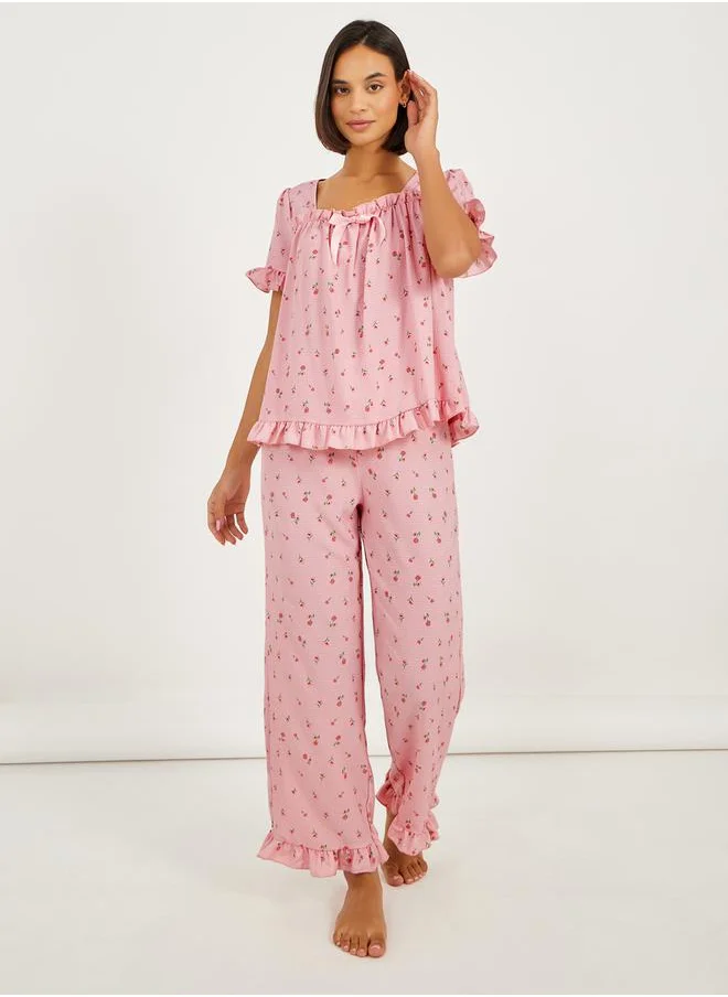 ستايلي Floral Textured Ruffle Sleeve Hem Broderie Trim Top and Pyjama Set