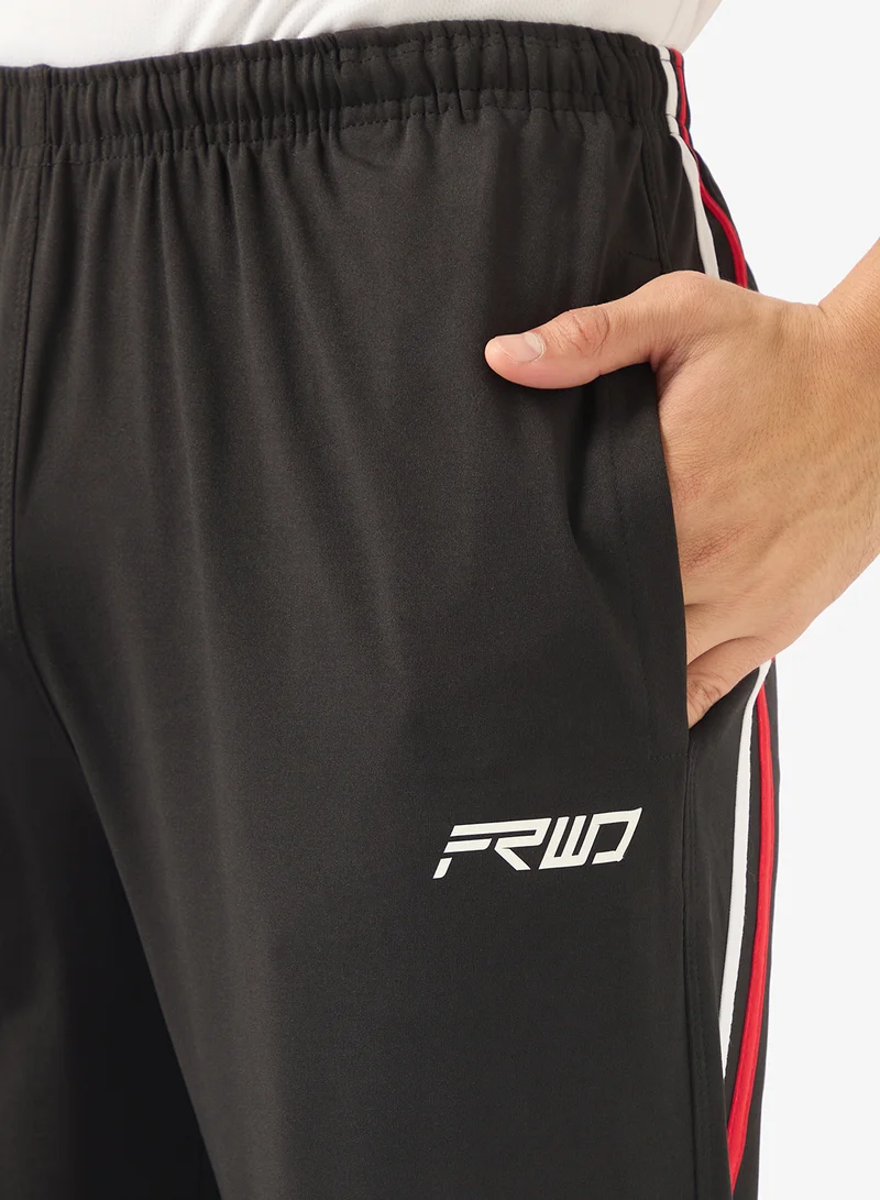 فورورد بنطلون تدريب بخط جانبي