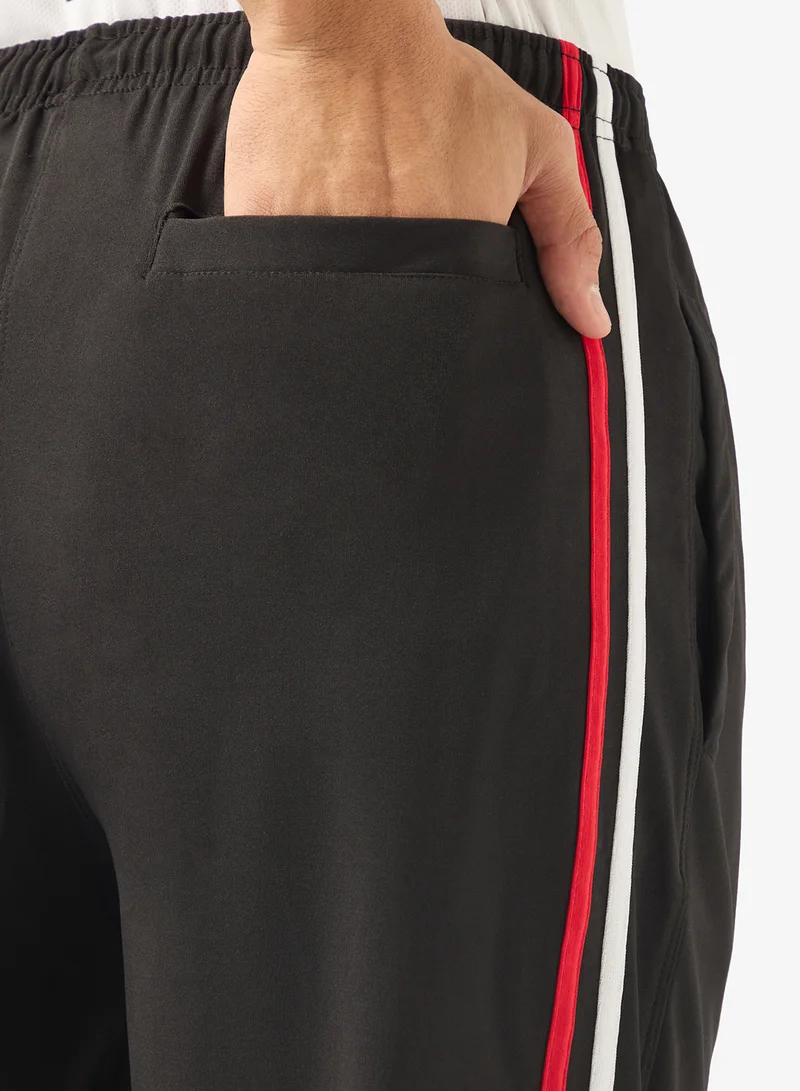 فورورد بنطلون تدريب بخط جانبي