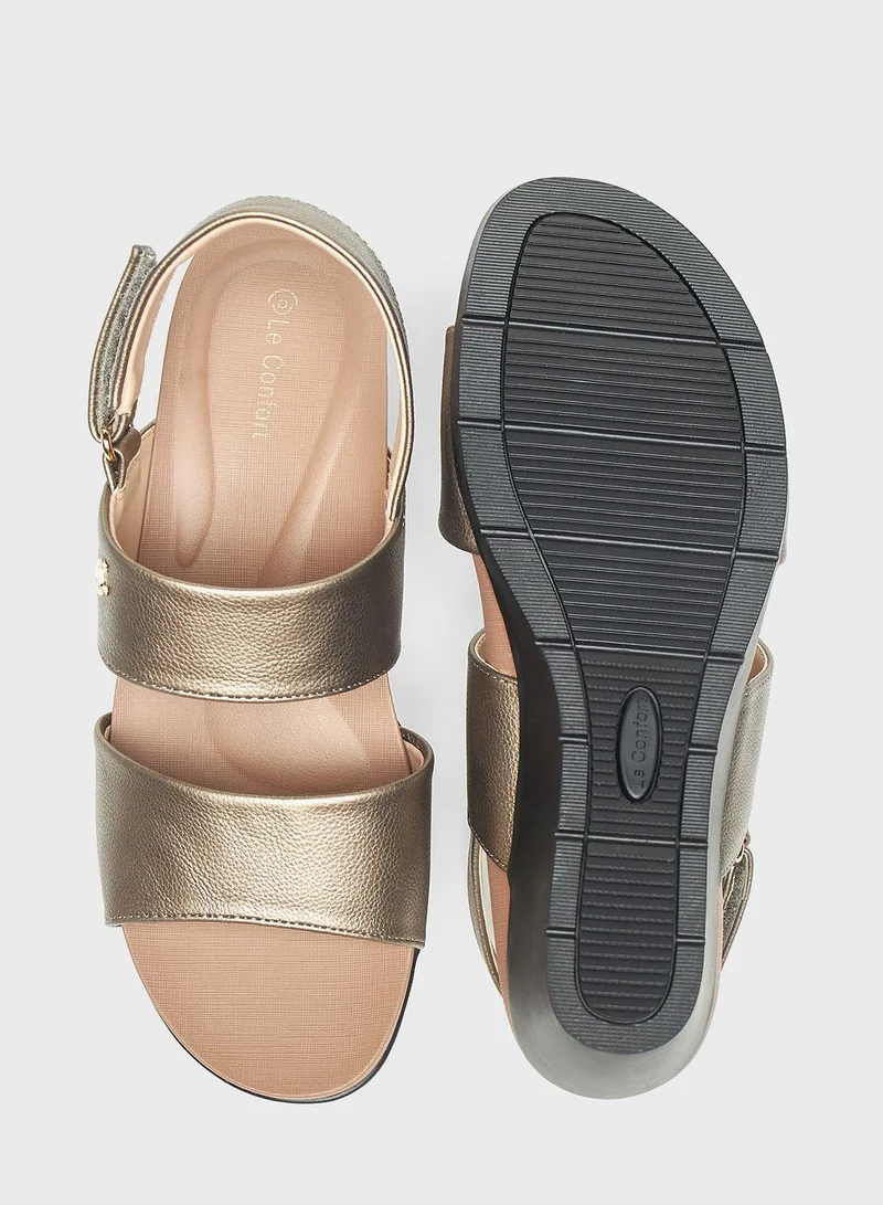 لو كونفورت Multi Strap Wedge Sandals