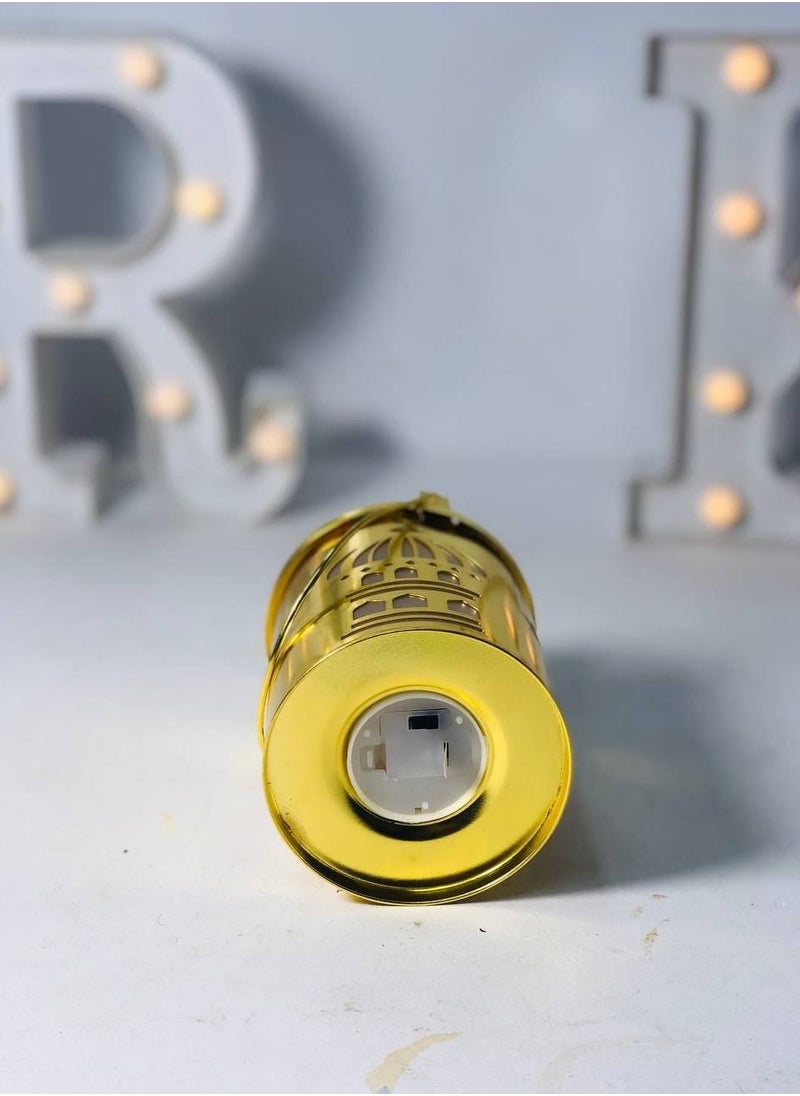 Metal lantern and lanterns excellent closure Round lantern Size: 14 cm Lantern with lights and a worm