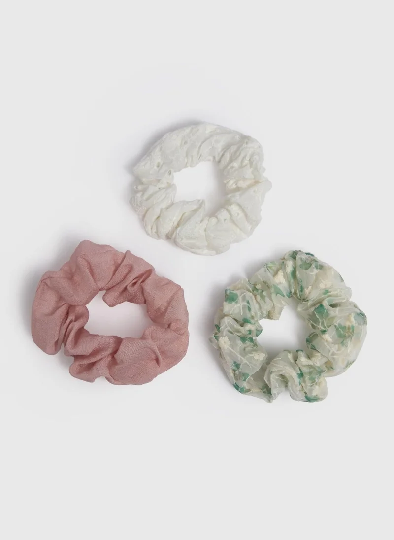 Matalan 3 Pack Multicolour Pretty Scrunchies