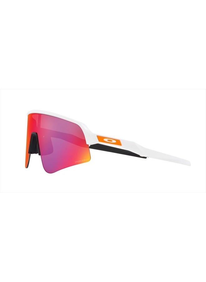 OAKLEY Men's OO9465 Sutro Lite Sweep Rectangular Sunglasses, Matte White/Prizm Road, 39 mm - Image 3