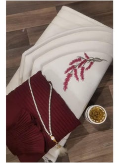 ماركة غير محددة طقم صلاة مميز ورائع يتكون من (سجادة صلاة مبطنة ومطرزة بشكل اللافندر +ثوب صلاة بتكسيرات رائعة +سبحة خرز)  - Image 1
