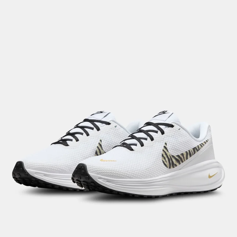 Nike Women's Revolution 8 Running Shoes