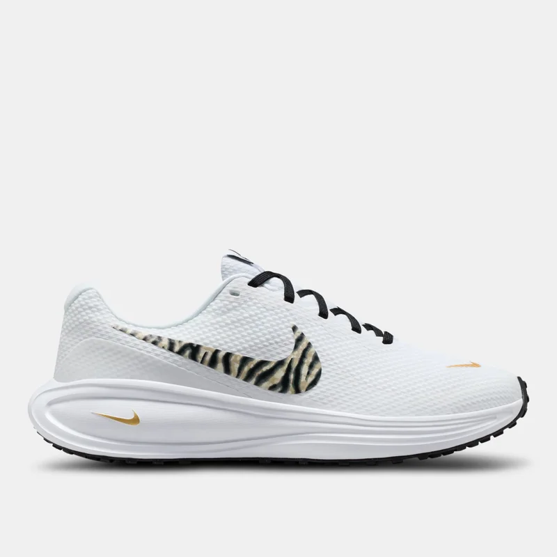 Nike Women's Revolution 8 Running Shoes