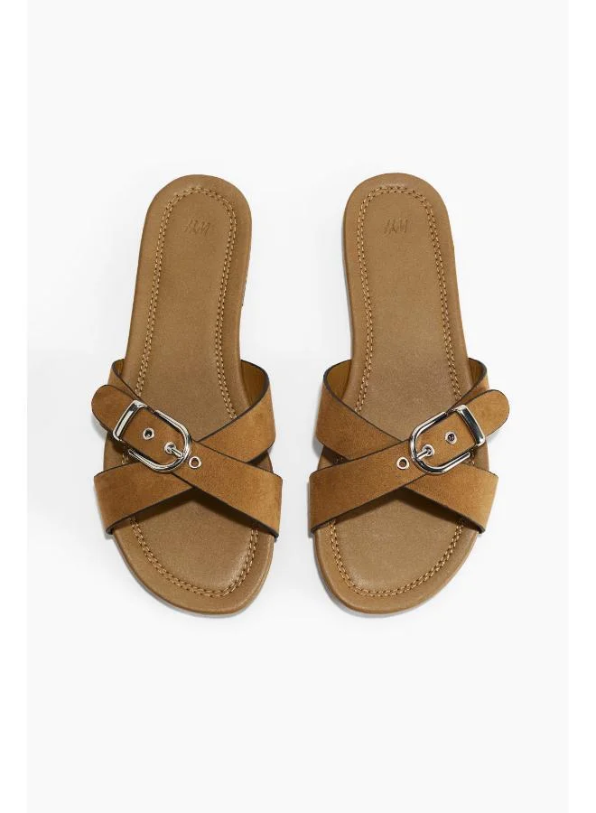 اتش اند ام صنادل بحزام متقاطع