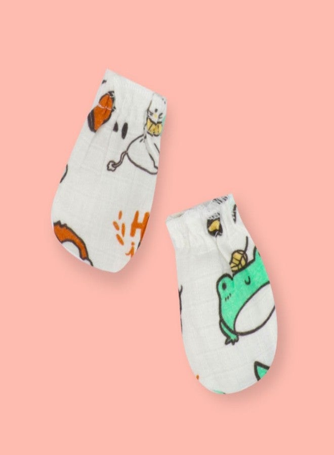 A toddler thing Cap,Mittens and Booties | 100% Organic Muslin Cotton | Hello Jungle | Newborn to 3 Months - Image 2