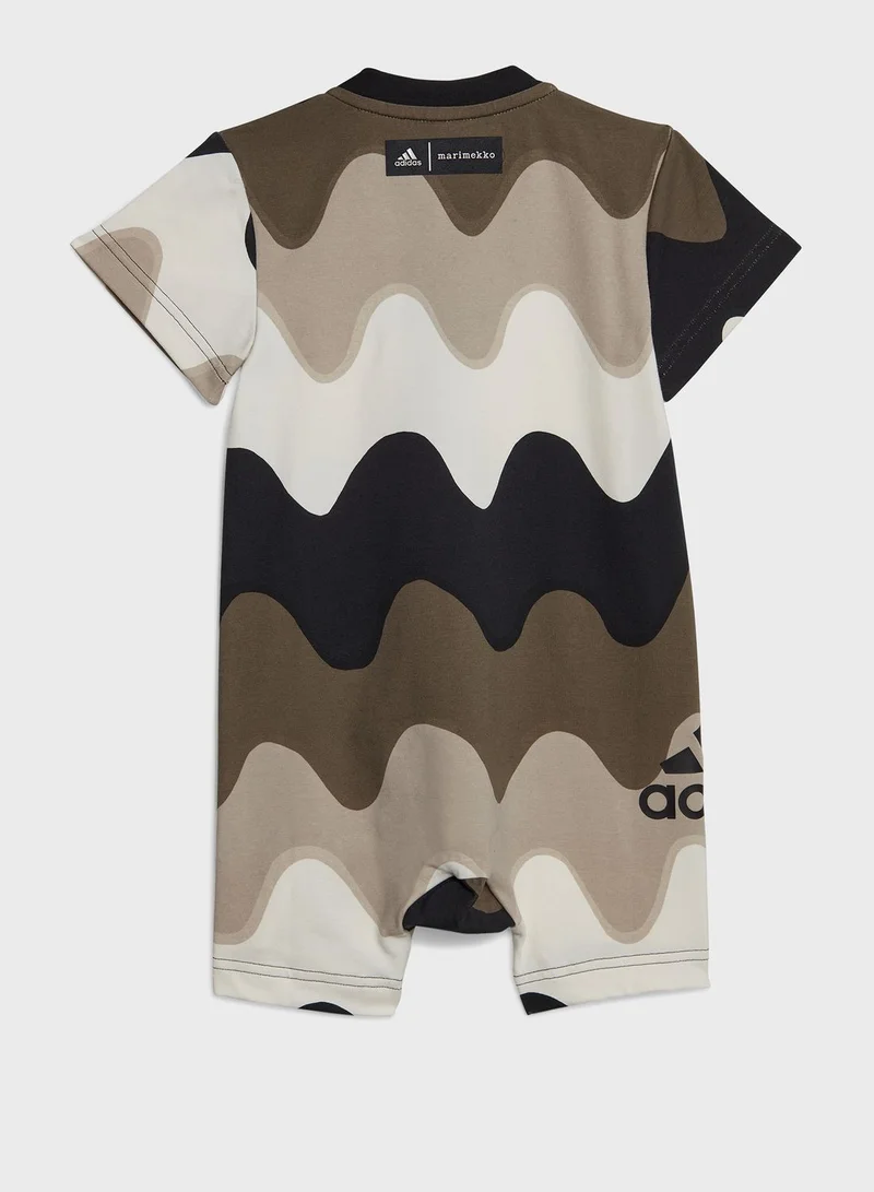adidas أوفرول بشعار الماركة للأطفال الرضع