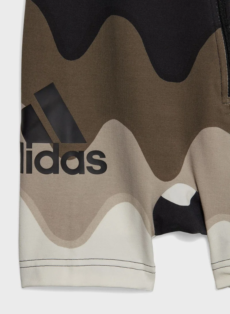 adidas أوفرول بشعار الماركة للأطفال الرضع