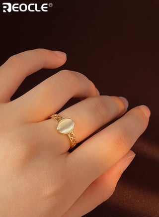 Women's Vintage Glass Ring with Cat's Eye Stone and Adjustable Open Design Statement Finger Jewelry for Index Wear - view 5
