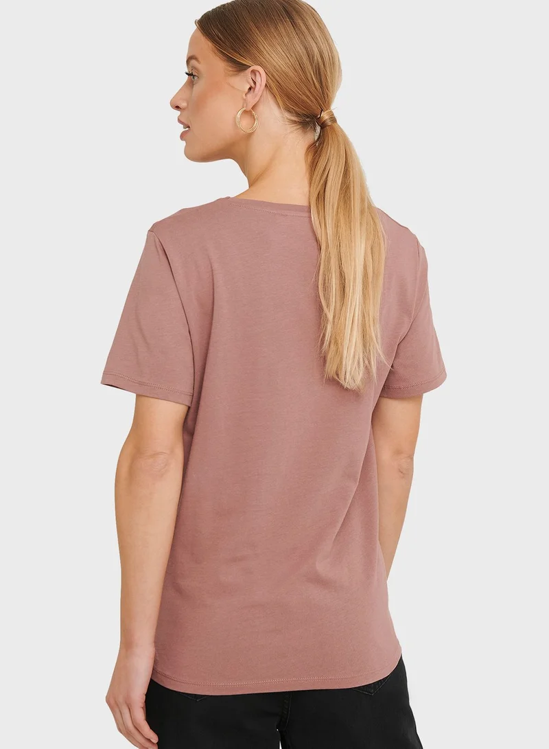 NA-KD Classic Logo T-Shirt