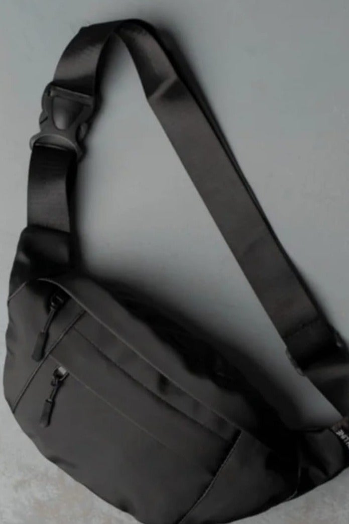 Waterproof crossbody bag for men and women - black