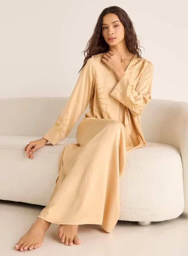 سبلاش فيڤ Embroidered Night Gown with V-neck and Long Sleeves