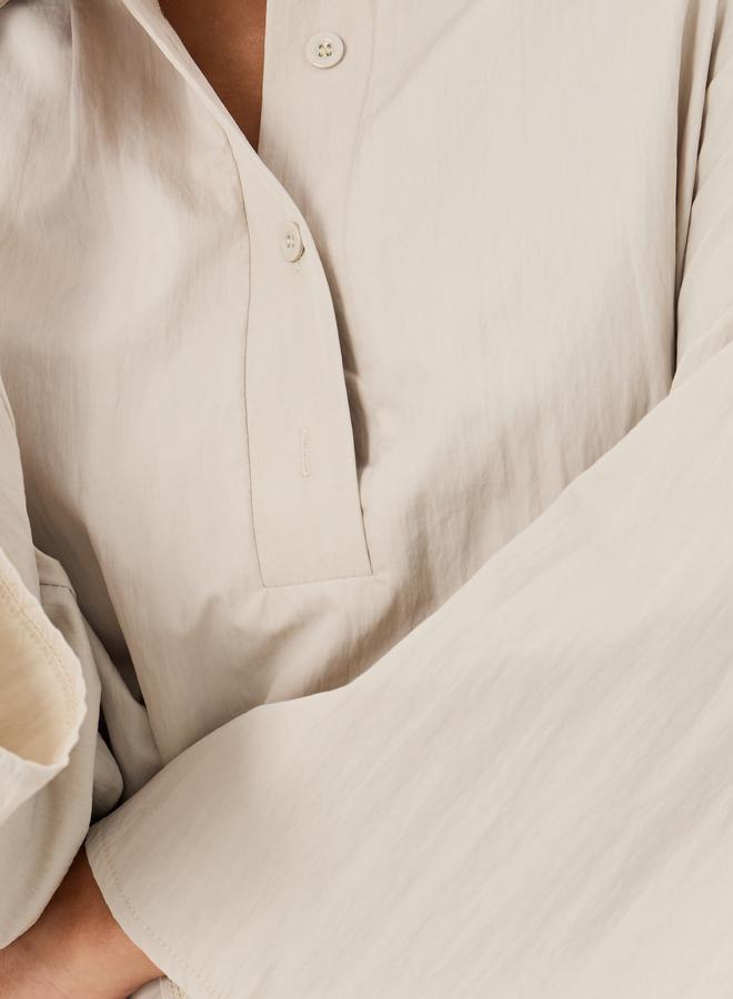 Styli Solid Spread Collar Boxy Fit Shirt - Image 4