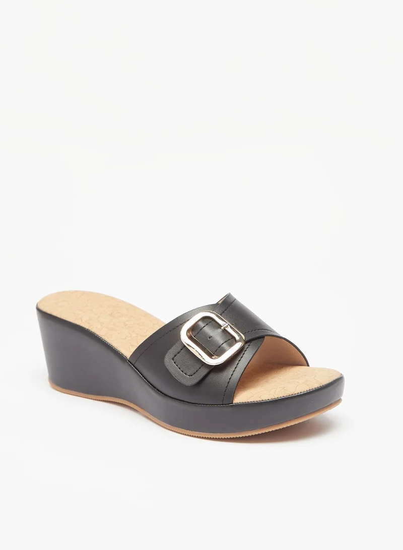 لو كونفورت Womens Buckle Accent Slip On Sandals with Wedge Heels