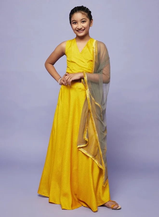 أيه كيه إس Yellow Checked Lehenga Choli With Dupatta For Girls