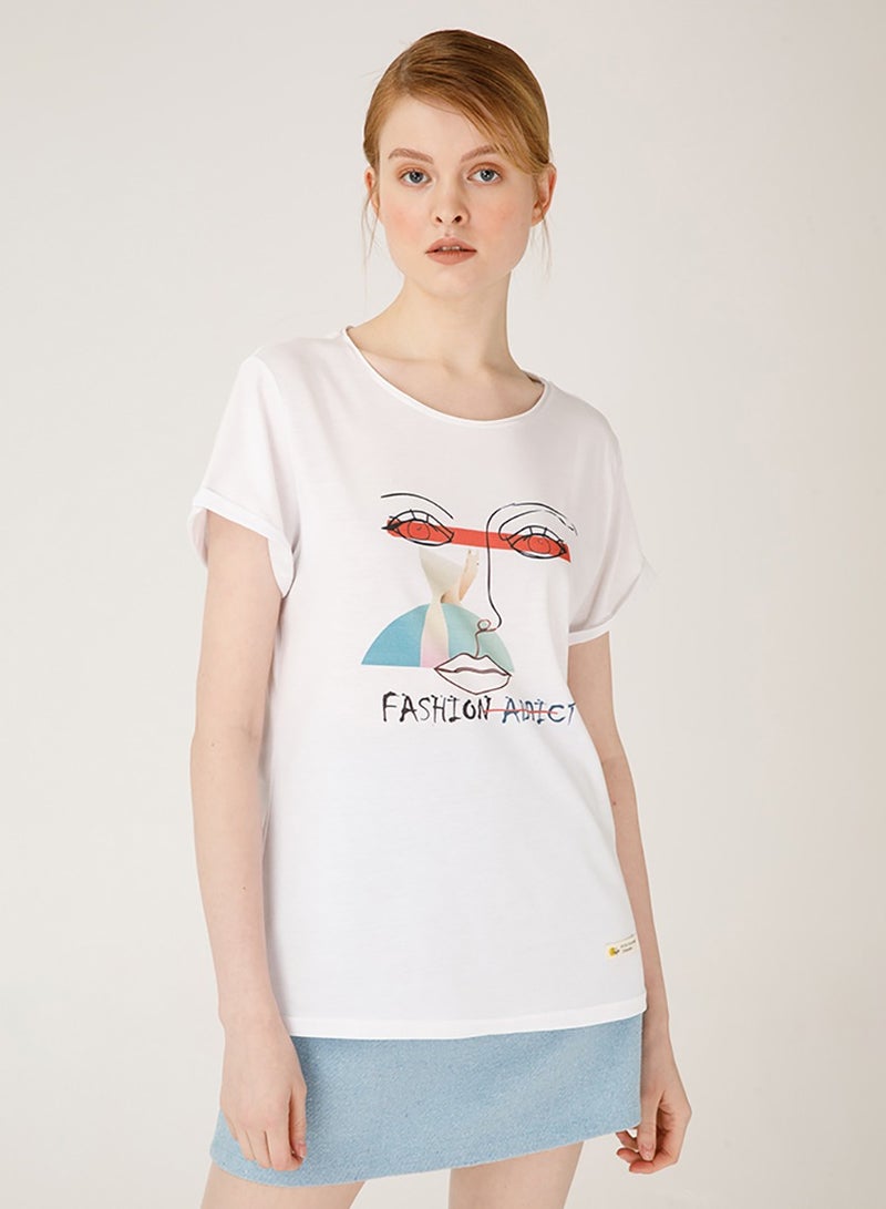 Biggdesign تي شيرت نسائي من Faces Fashion Addict، تصميم مخصص، تي شيرت قطن أبيض، مقاس M - Image 1