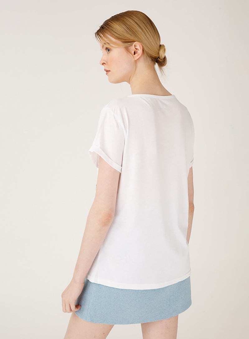 Biggdesign تي شيرت نسائي من Faces Fashion Addict، تصميم مخصص، تي شيرت قطن أبيض، مقاس M - Image 2