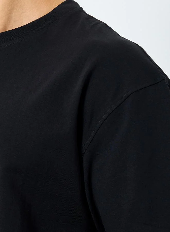 Styli Styli Men Black Oversized Slogan Print T-Shirt
