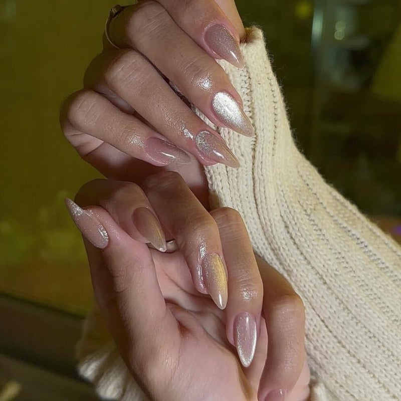 KQueenest Glitter Cat Eye Press on Nails Medium Short Almond, 30 Pcs Thick Cute Acrylic Nails Press on, Gel Fake Nails Short with UV Coating, Reusable Glue on Nails for Women Small Hand, Nude Sparkle - Image 3