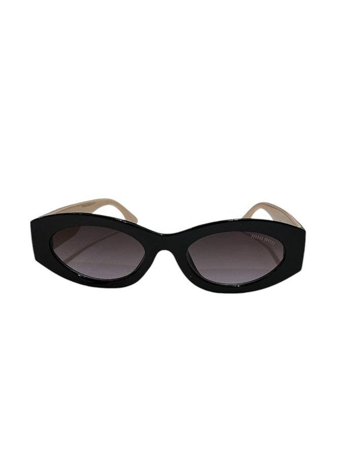 Women's sunglasses (Miu Miu) frame color is black and arm color is beige - pzsku/ZF1540F7137B312572230Z/45/_/1740870405/6d8b3d48-35de-4ee2-a240-d010746274f3