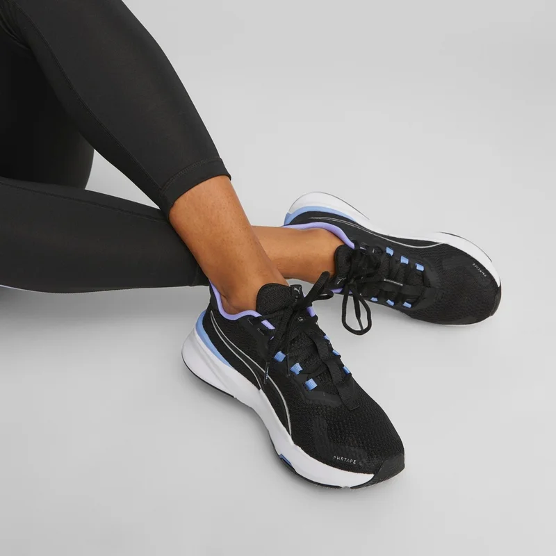 PUMA Women's Black-Electro Purple Pwrframe Tr 2 Wn S White Running Shoes