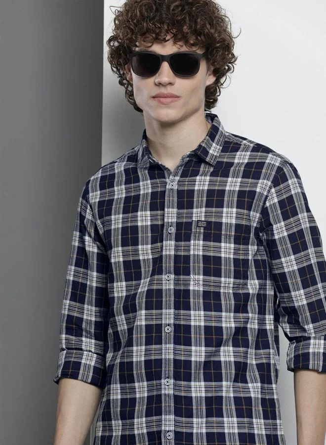 The Indian Garage Co Men Slim Fit Checkered Full Sleeves Spread Collar Casual Shirt