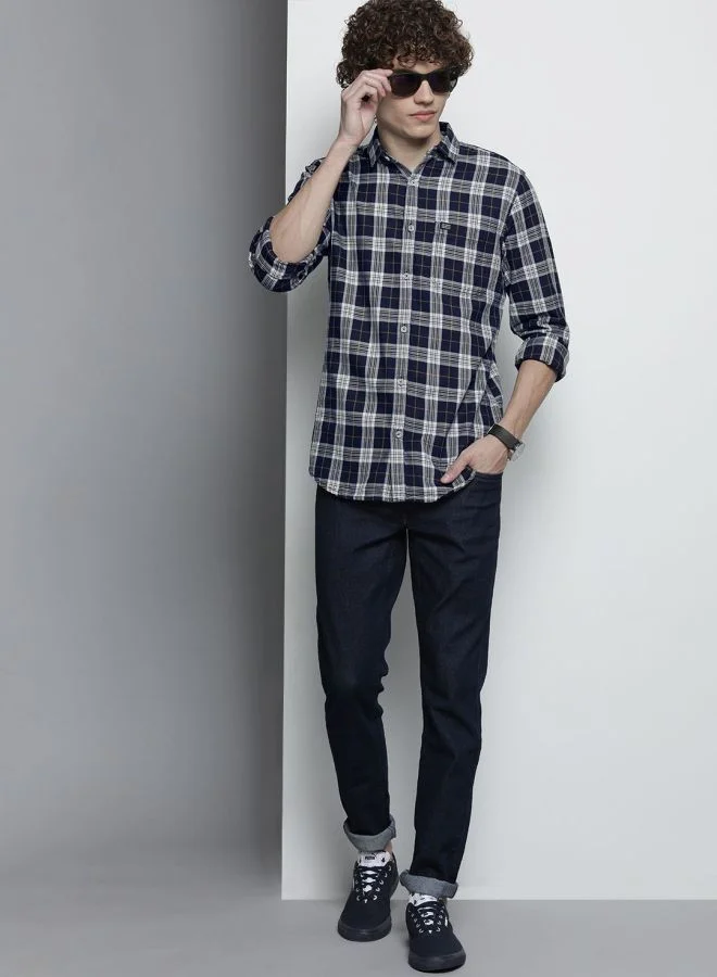 The Indian Garage Co Men Slim Fit Checkered Full Sleeves Spread Collar Casual Shirt