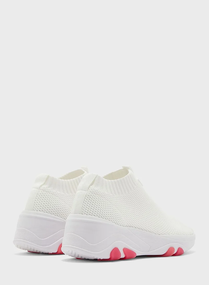 NINE WEST Jett2-A High-Top Sneakers