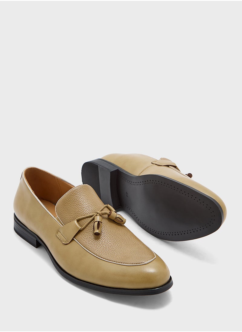 Robert Wood Tassel Detail Formal Loafer  - Image 3