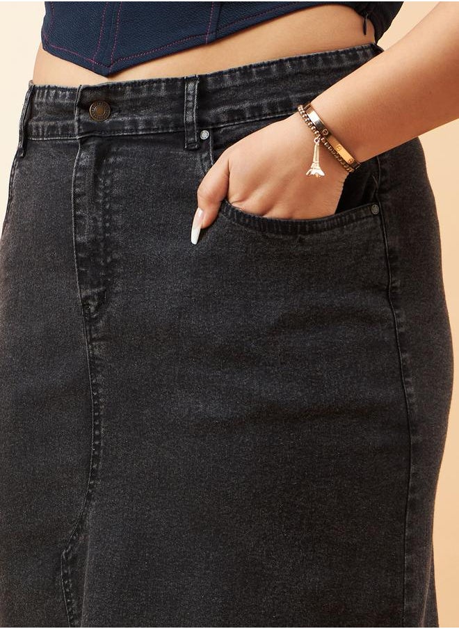 SASSAFRAS - Plus High Rise Denim Skirt with Belt Loops by Styli - Image 1