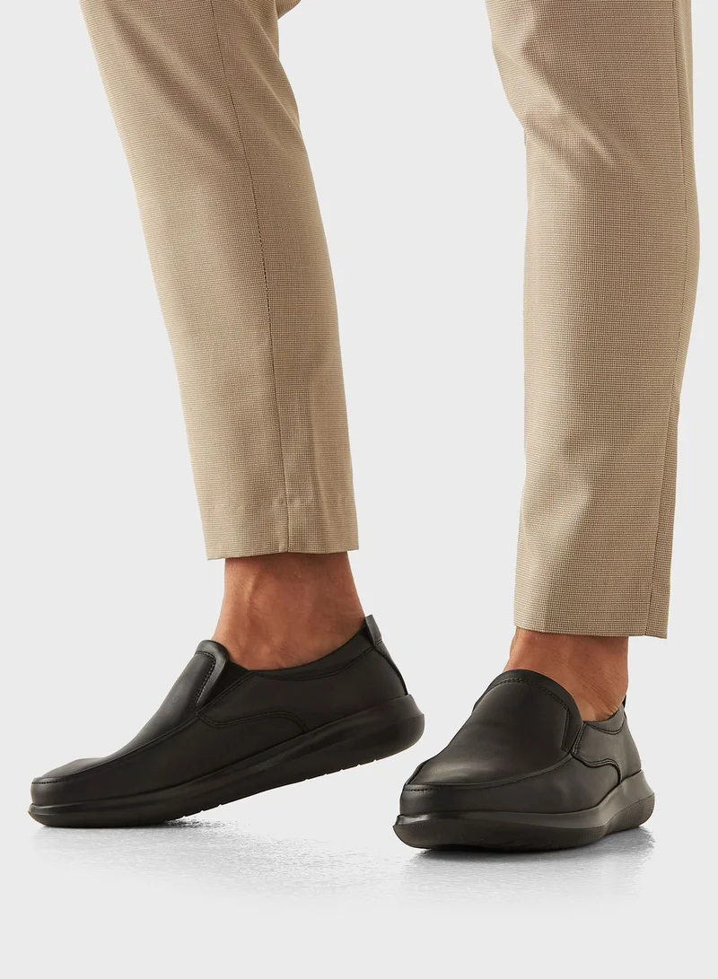 Le Confort Casual Slip Ons Loafers