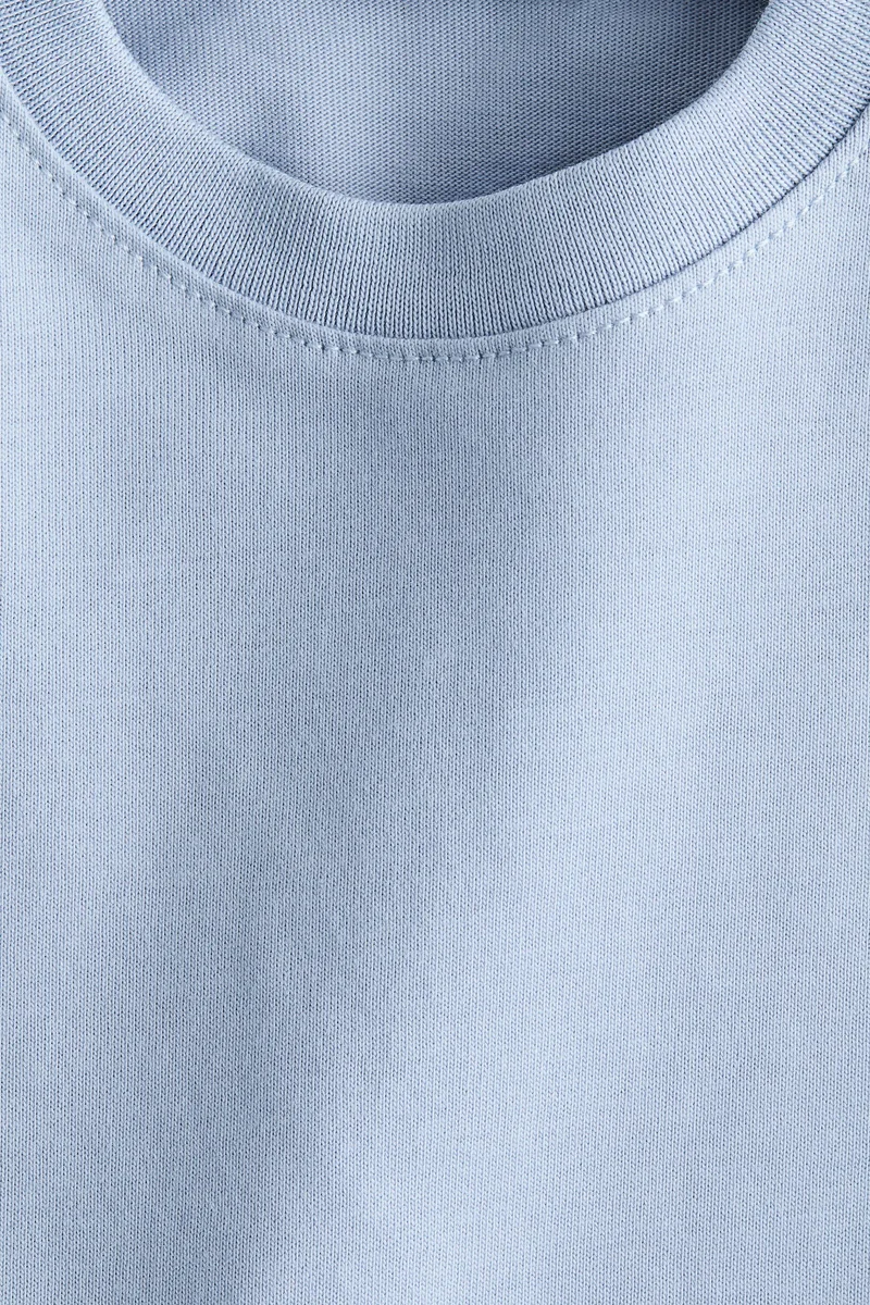 اتش اند ام تي-شيرت واسع من قطن بيما