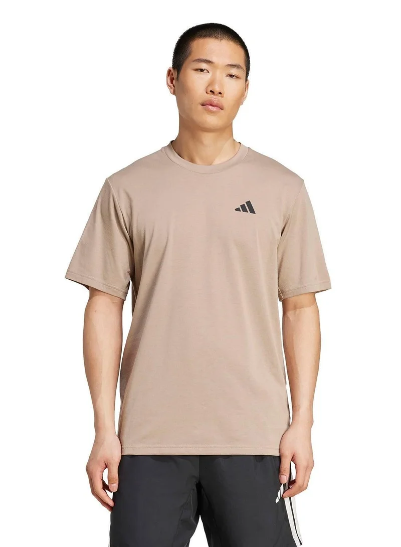 اديداس Adidas Tr-Es Fr T Brown T-Shirt (Short Sleeve) T-Shirts For Men