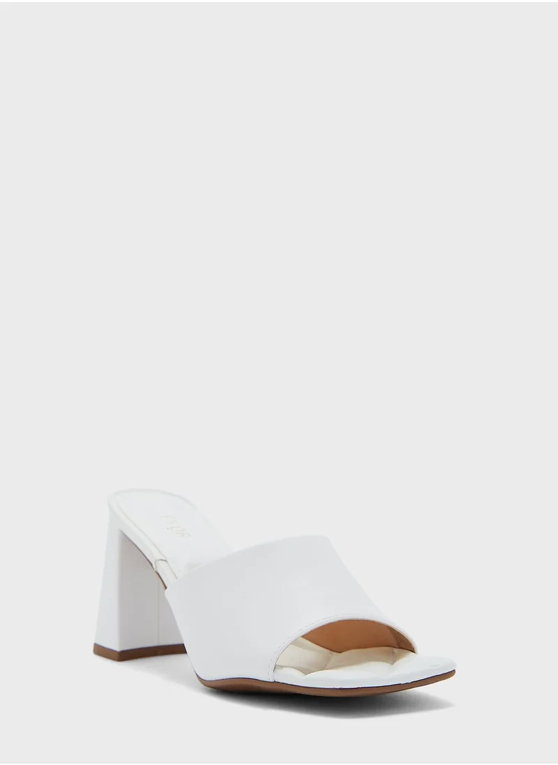 FYOR Box Heel Sandals