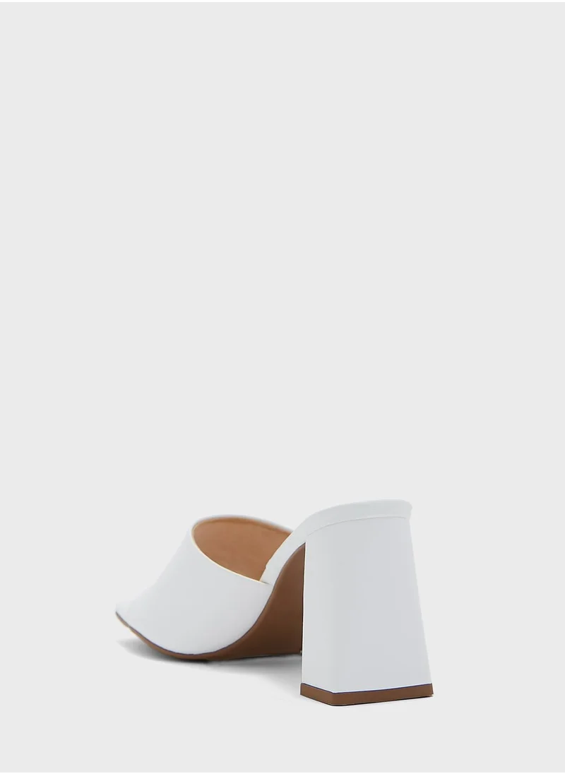 FYOR Box Heel Sandals