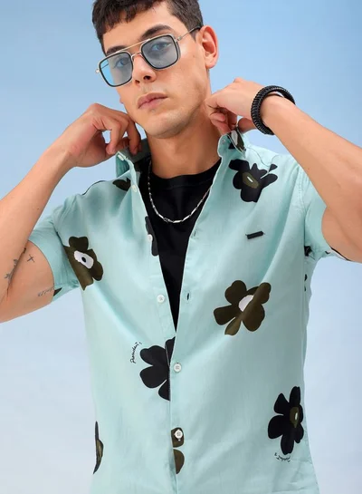 شركة المرآب الهندية Men Regular Fit Tropical Half Sleeves Cutaway Collar Casual Shirt